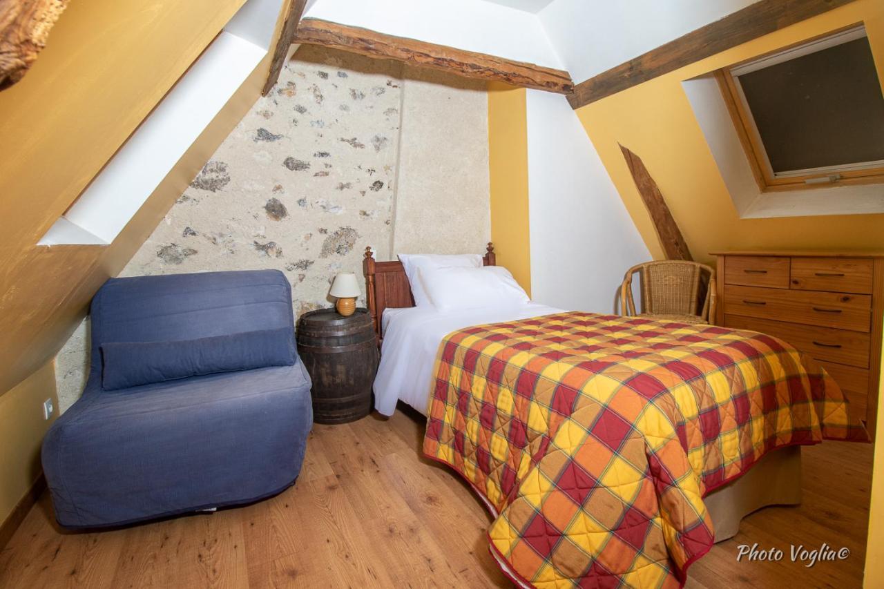 Logis Auberge Le Colombien - Hotel Et Restaurant วิลองดรี ภายนอก รูปภาพ