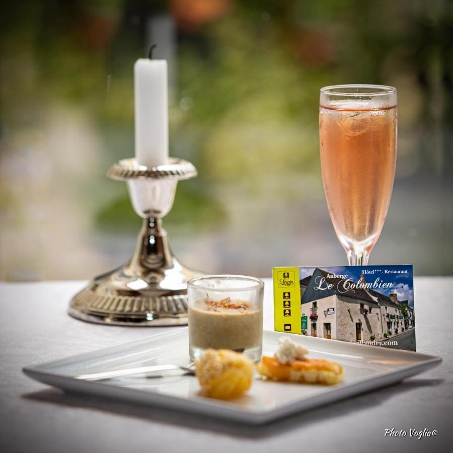 Logis Auberge Le Colombien - Hotel Et Restaurant วิลองดรี ภายนอก รูปภาพ