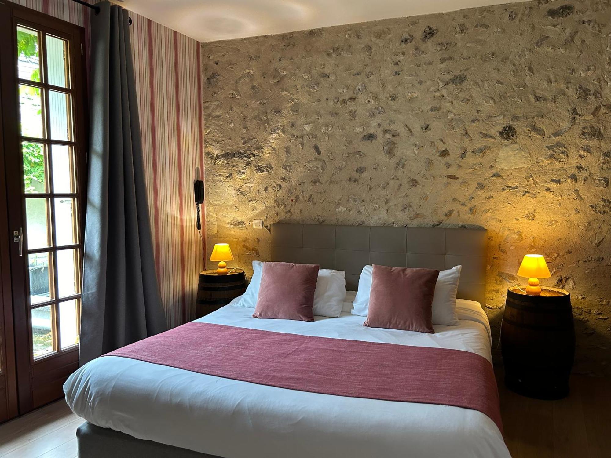 Logis Auberge Le Colombien - Hotel Et Restaurant วิลองดรี ภายนอก รูปภาพ
