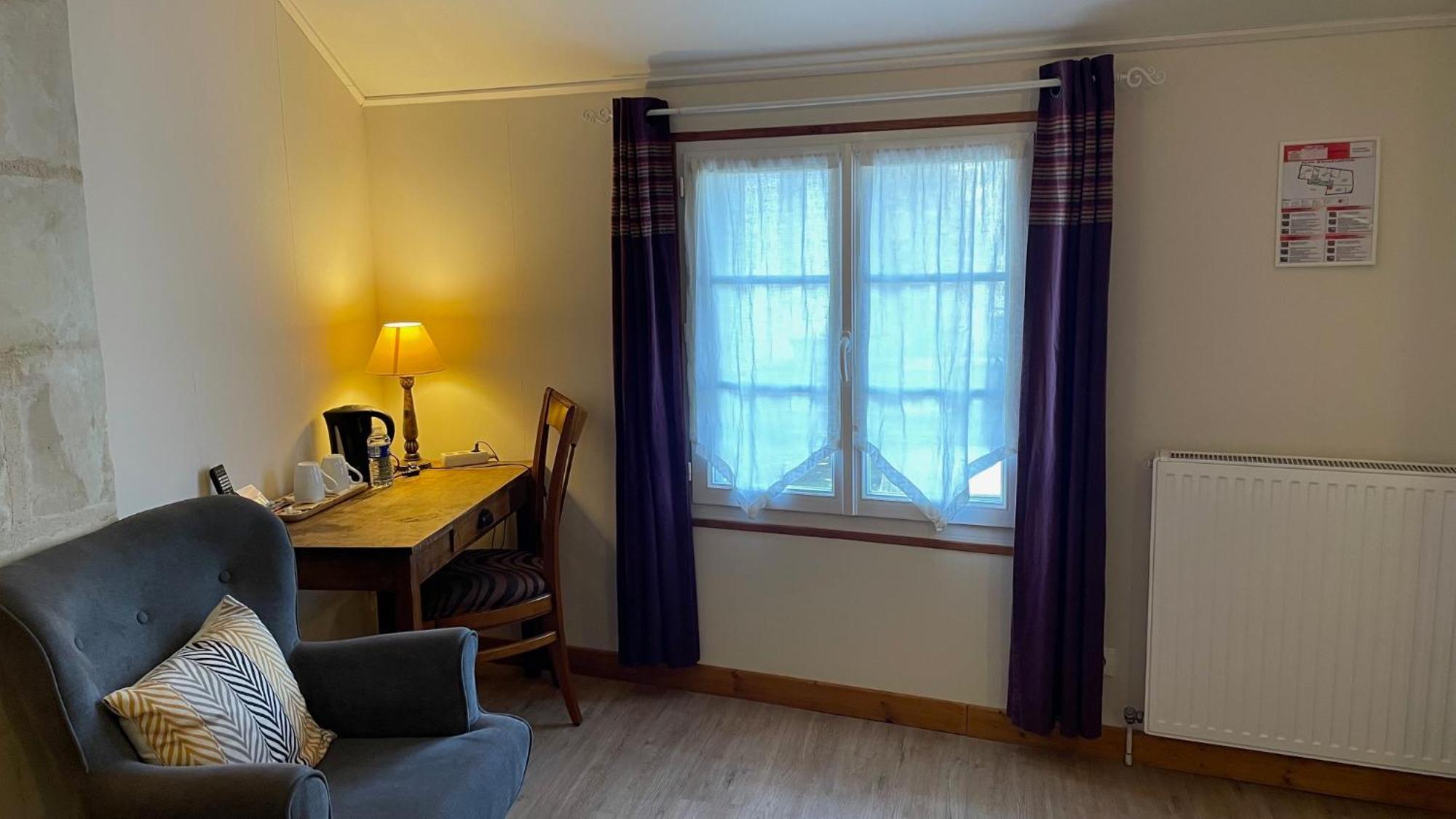 Logis Auberge Le Colombien - Hotel Et Restaurant วิลองดรี ภายนอก รูปภาพ