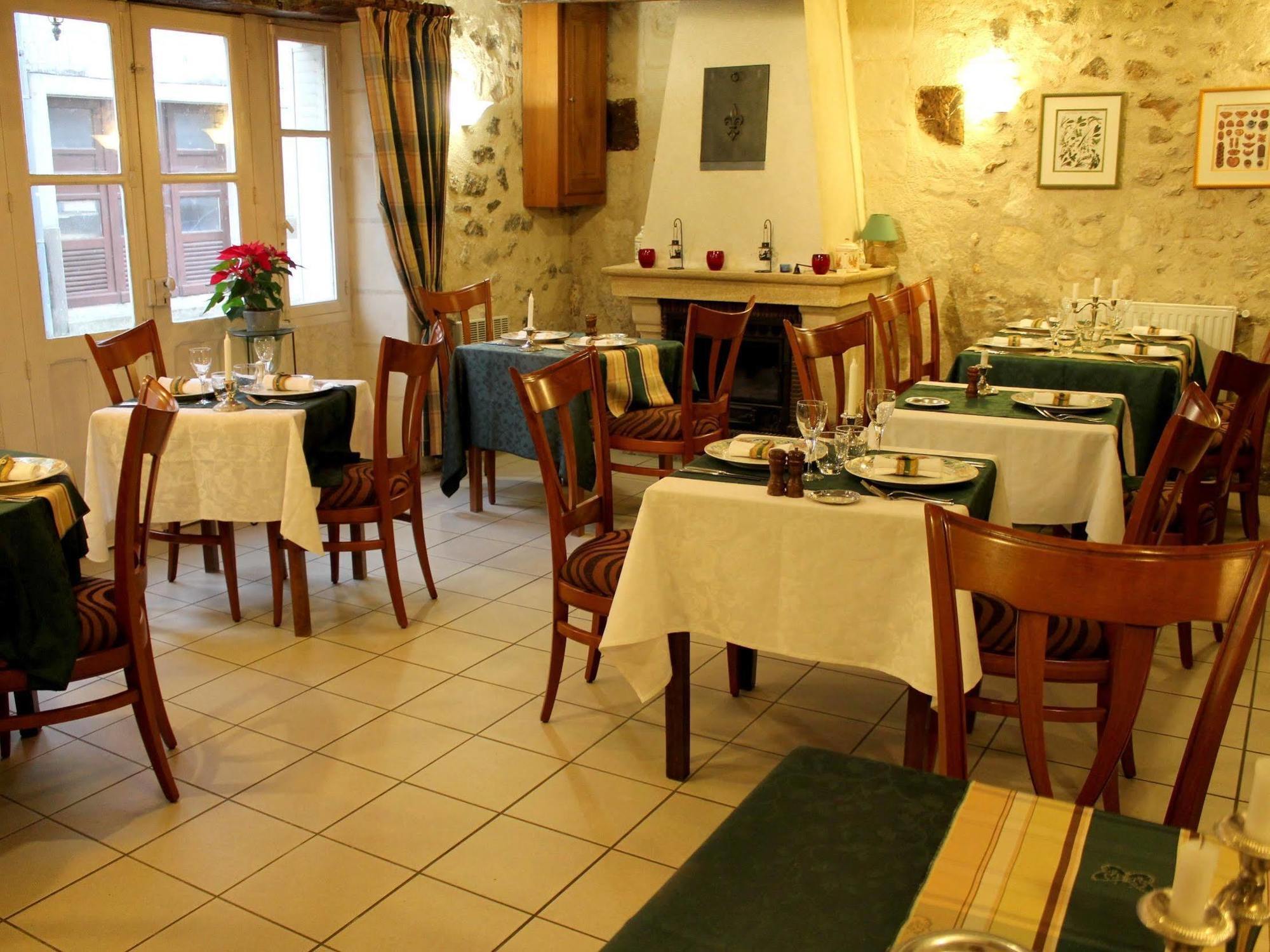 Logis Auberge Le Colombien - Hotel Et Restaurant วิลองดรี ภายนอก รูปภาพ
